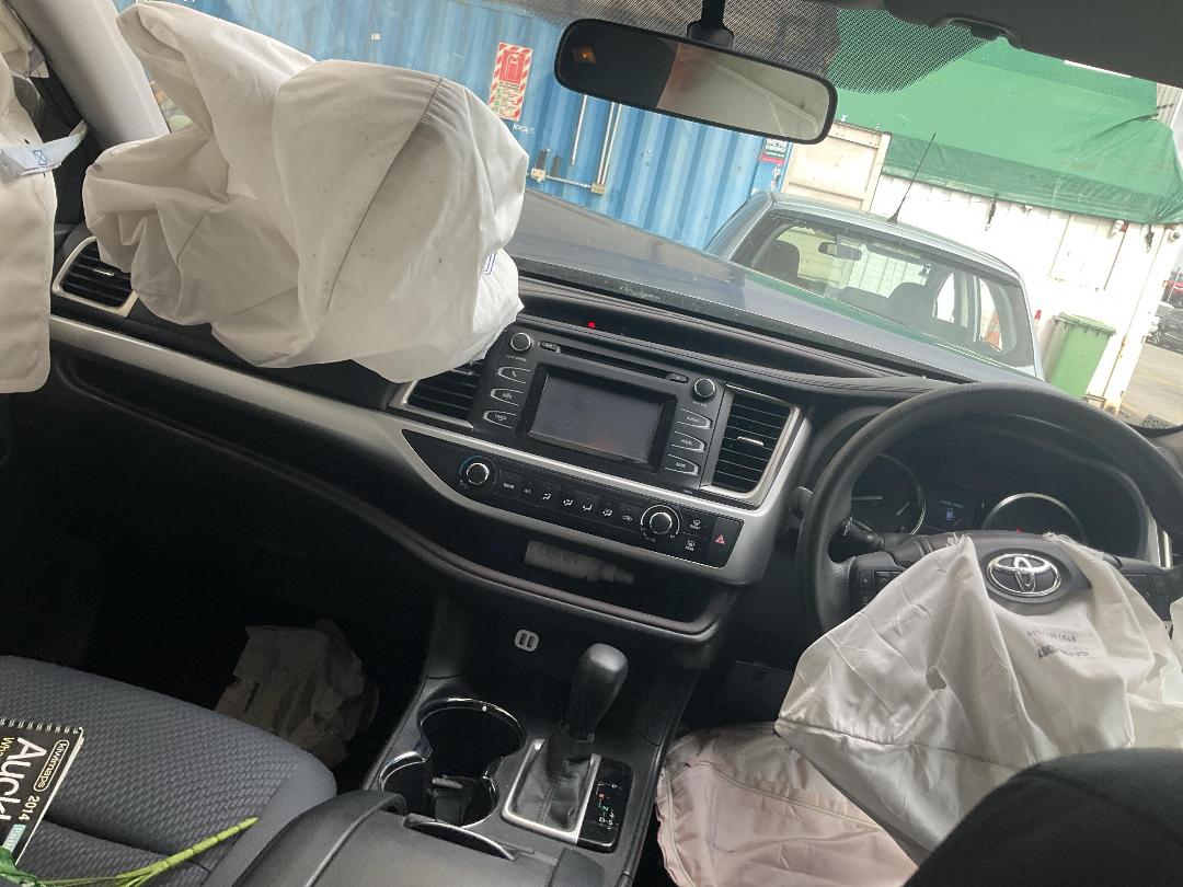 Photo '24' of Toyota Highlander GX