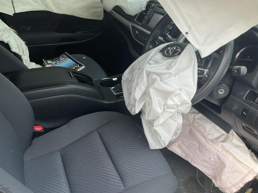 Photo '22' of Toyota Highlander GX