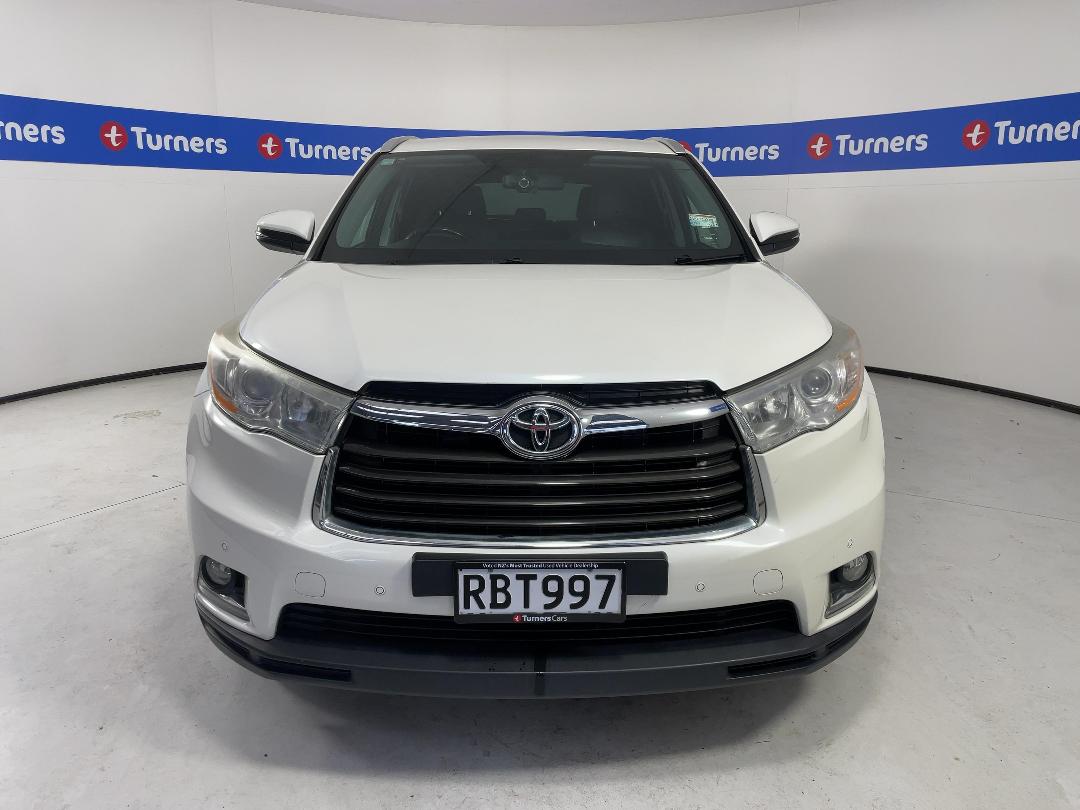 Photo '2' of Toyota Highlander