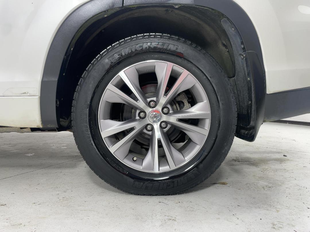 Photo '11' of Toyota Highlander