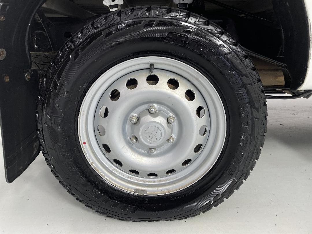 Photo '12' of Toyota Hilux