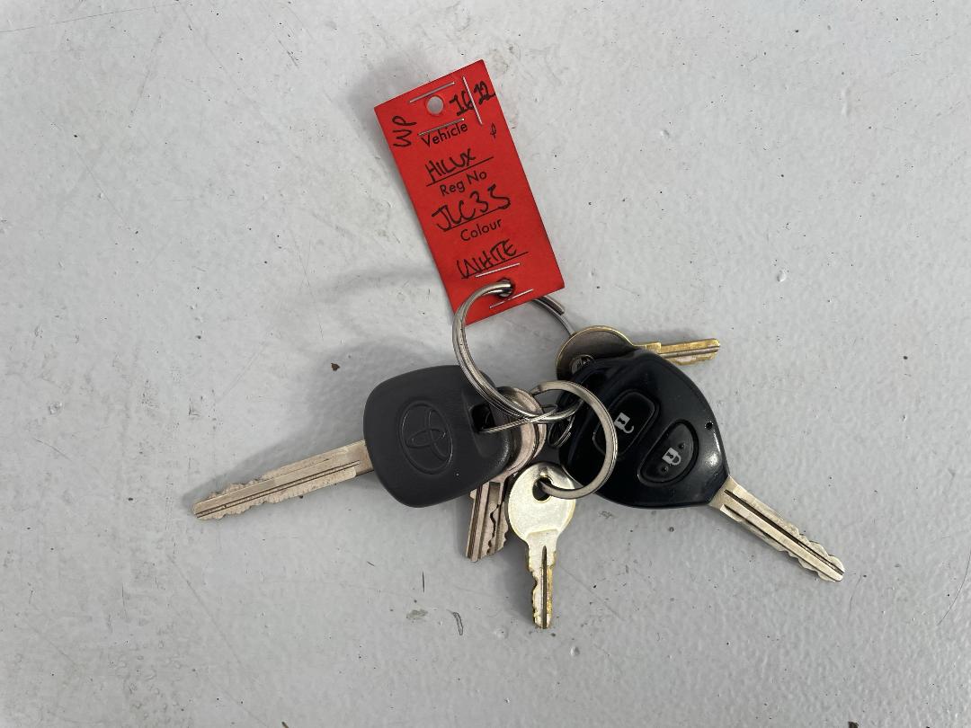 Photo '21' of Toyota Hilux