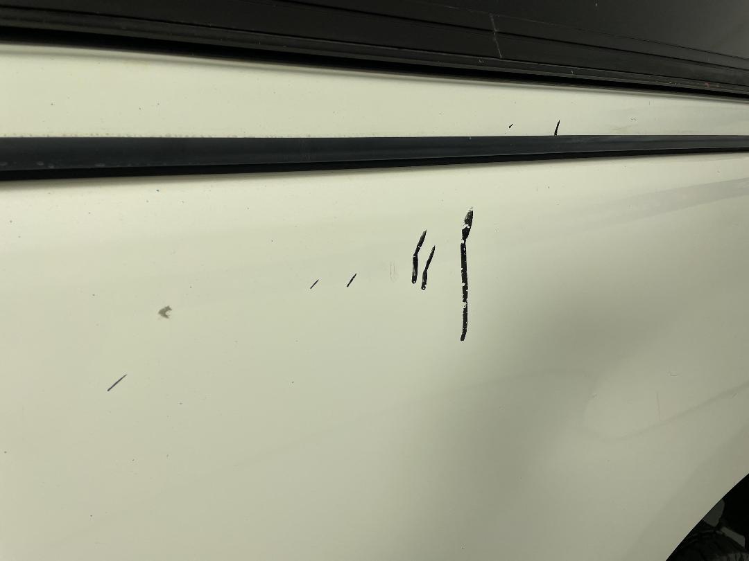 Photo '32' of Toyota Hilux