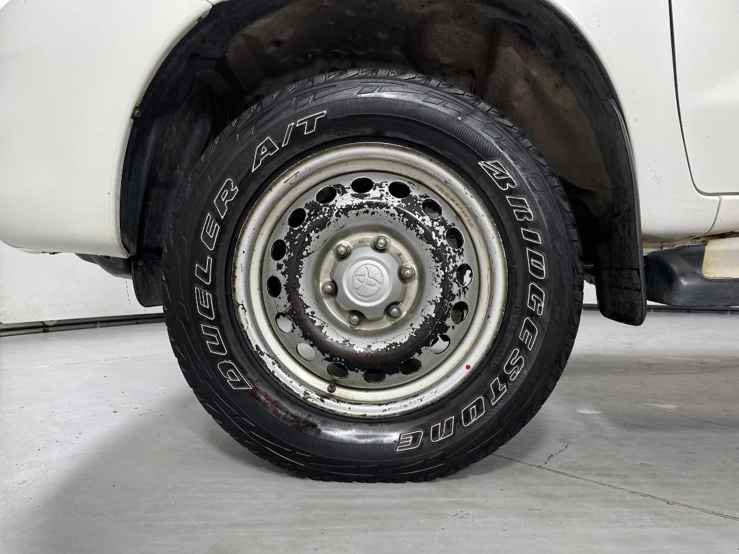 Photo '10' of Toyota Hilux