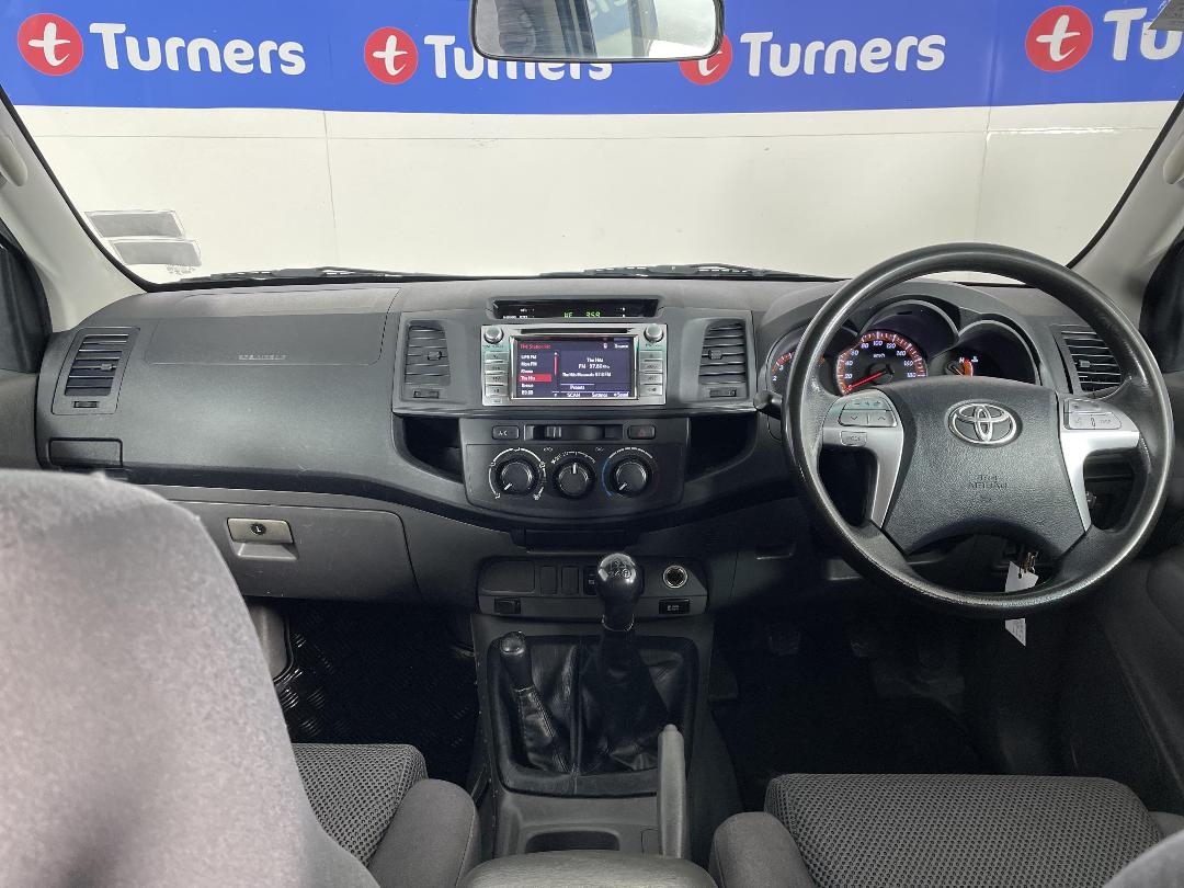 Photo '17' of Toyota Hilux