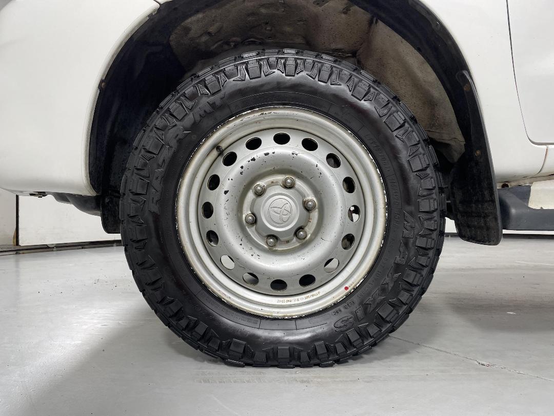 Photo '10' of Toyota Hilux