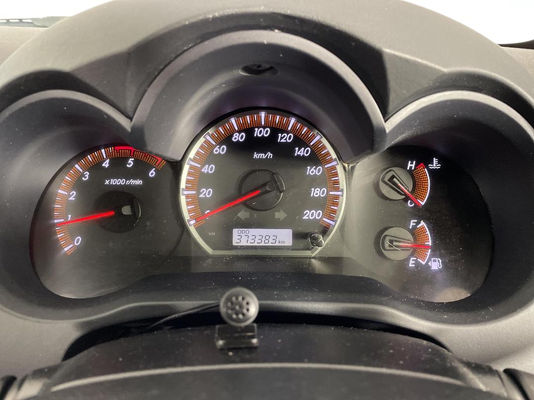 Photo '21' of Toyota Hilux