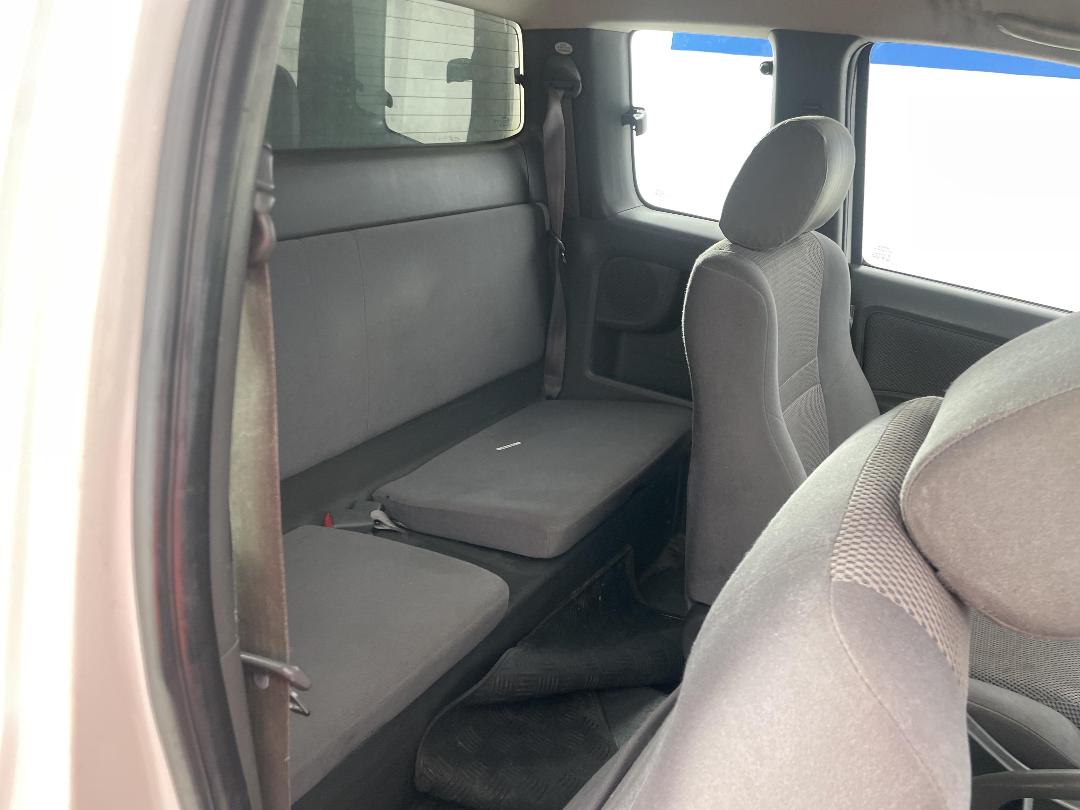 Photo '19' of Toyota Hilux Photo '19' of Toyota Hilux