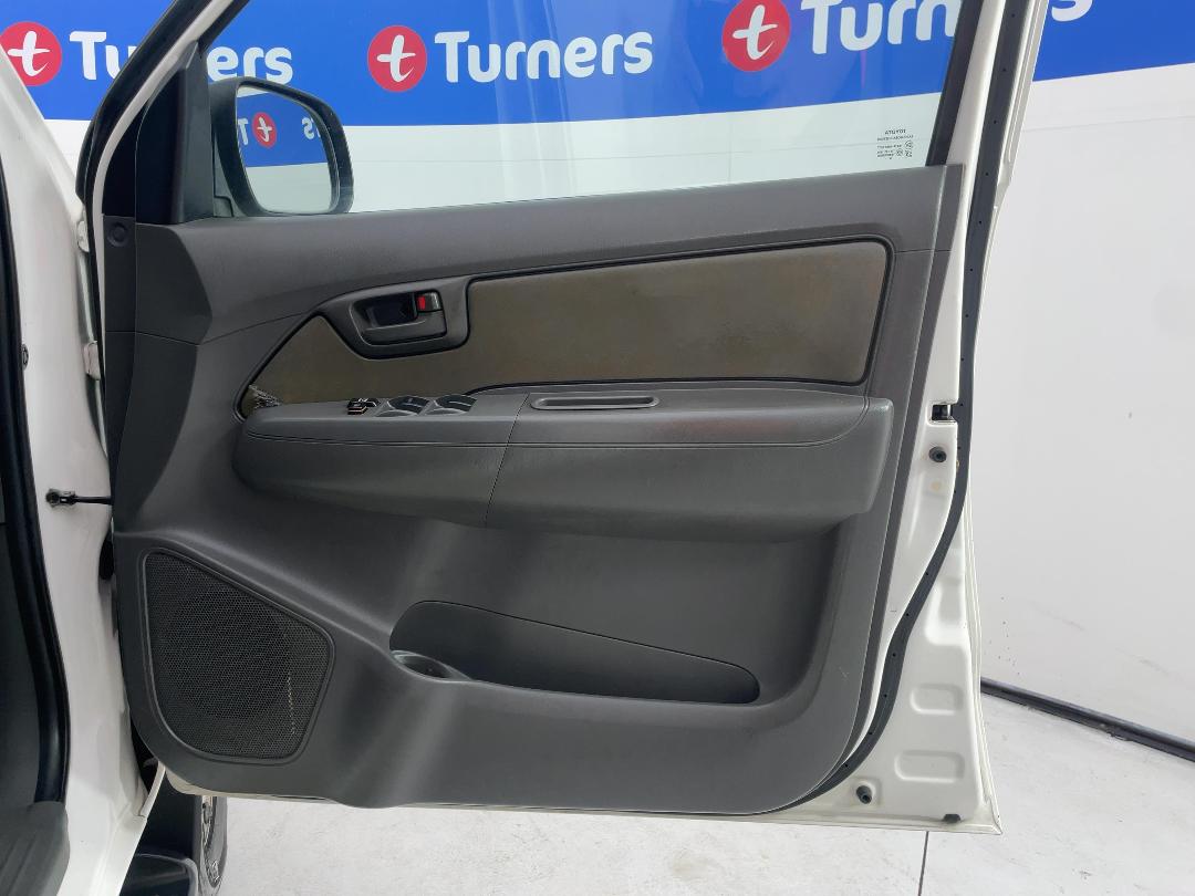 Photo '15' of Toyota Hilux Photo '15' of Toyota Hilux