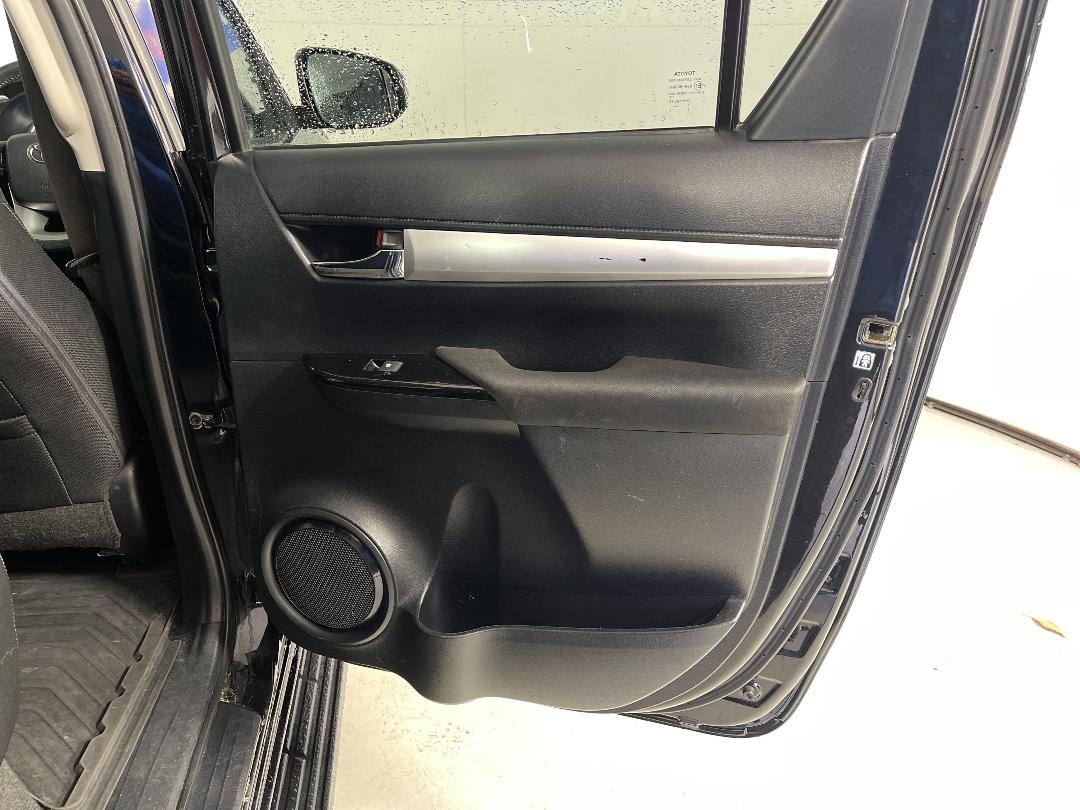 Photo '18' of Toyota Hilux