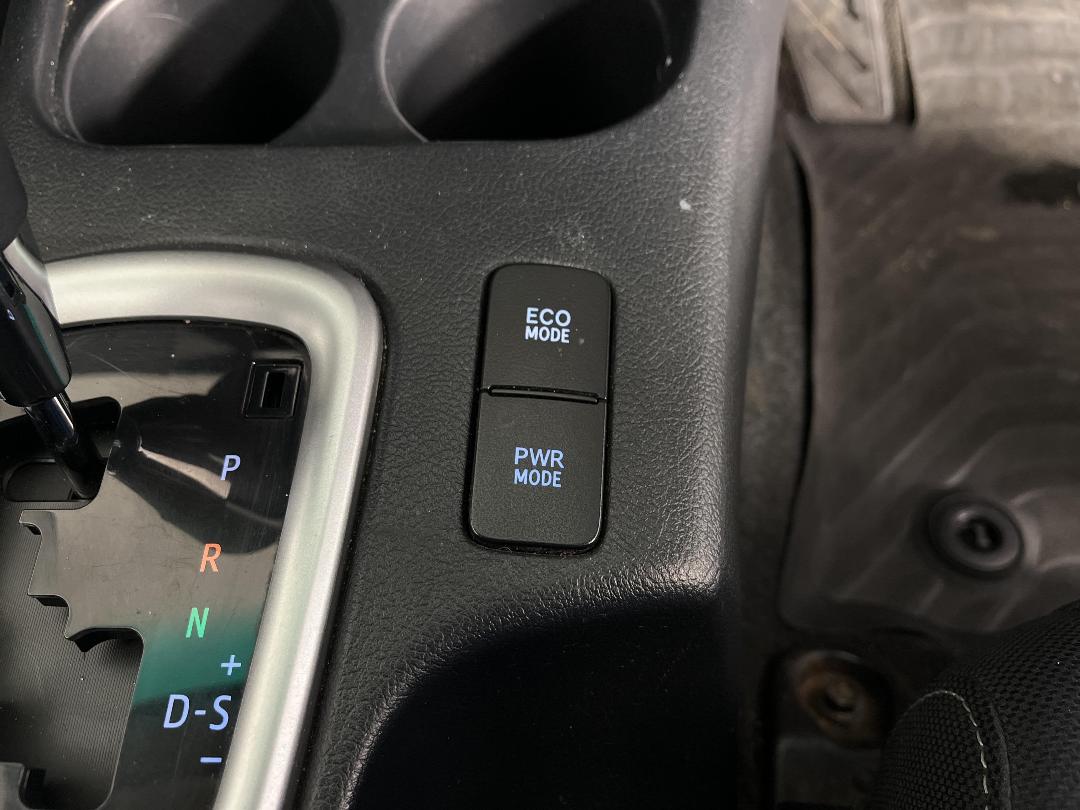 Photo '31' of Toyota Hilux