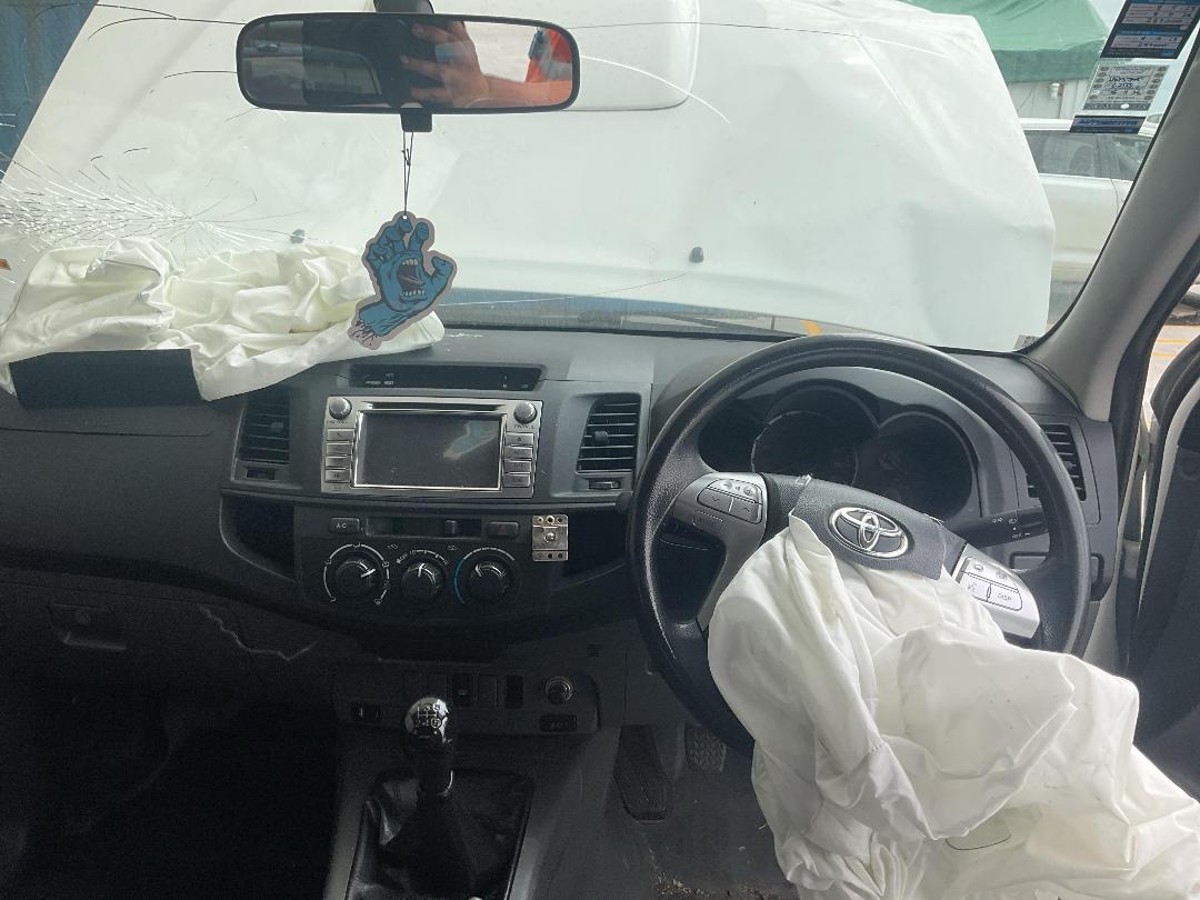 Photo '22' of Toyota Hilux TD DC Photo '22' of Toyota Hilux TD DC