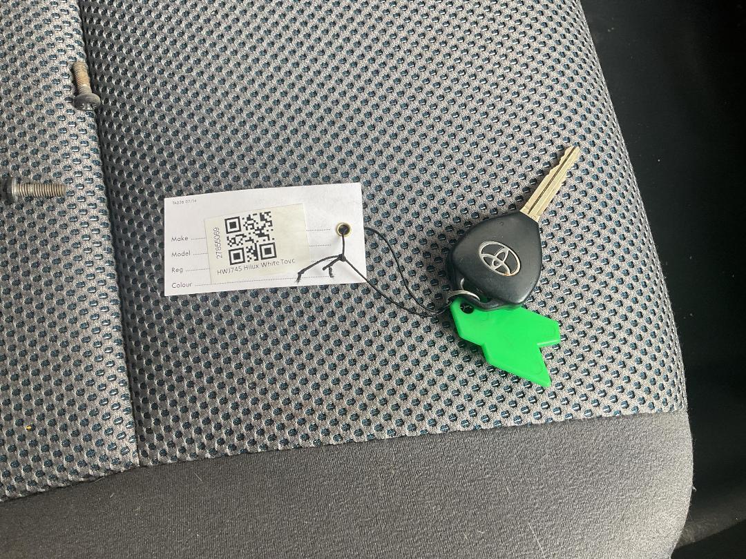 Photo '19' of Toyota Hilux TD DC Photo '19' of Toyota Hilux TD DC