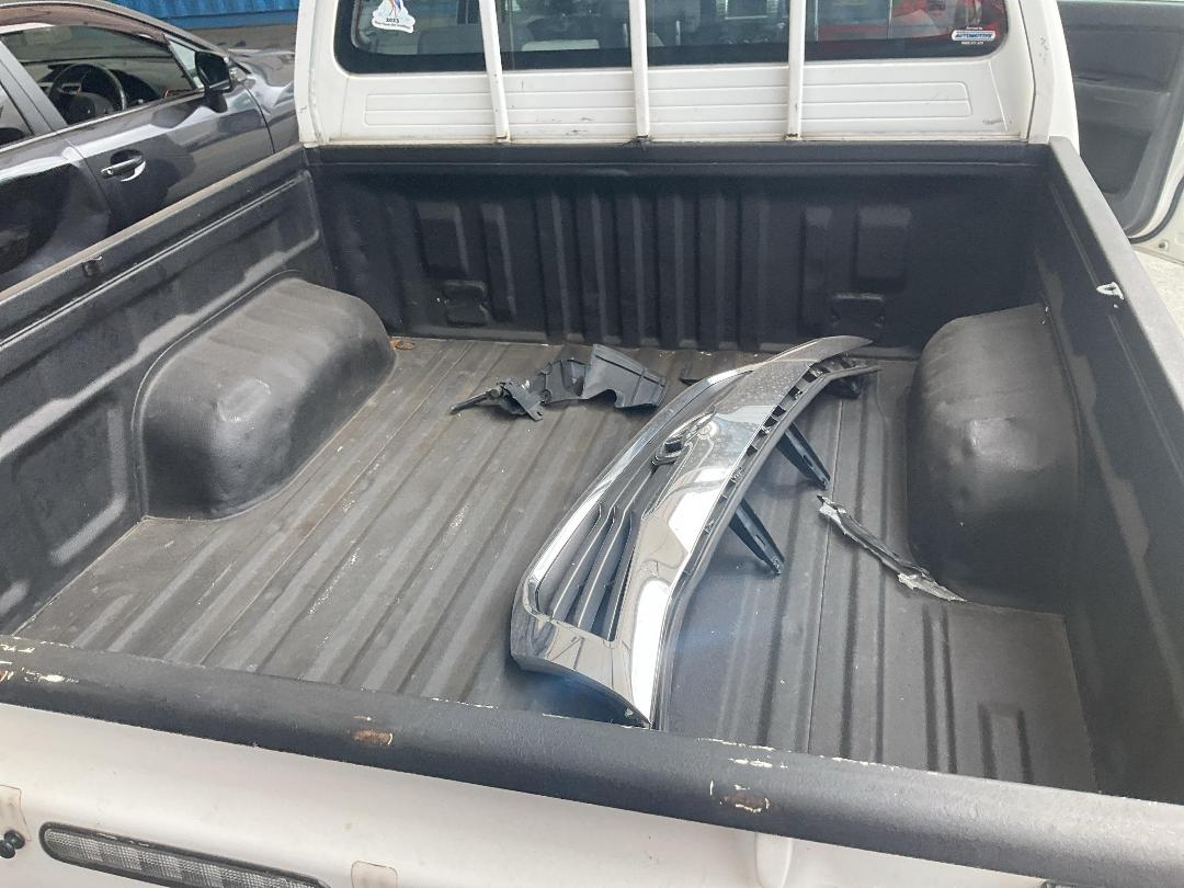 Photo '23' of Toyota Hilux TD DC Photo '23' of Toyota Hilux TD DC