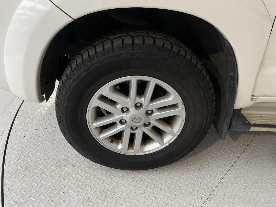 Photo '10' of Toyota Hilux