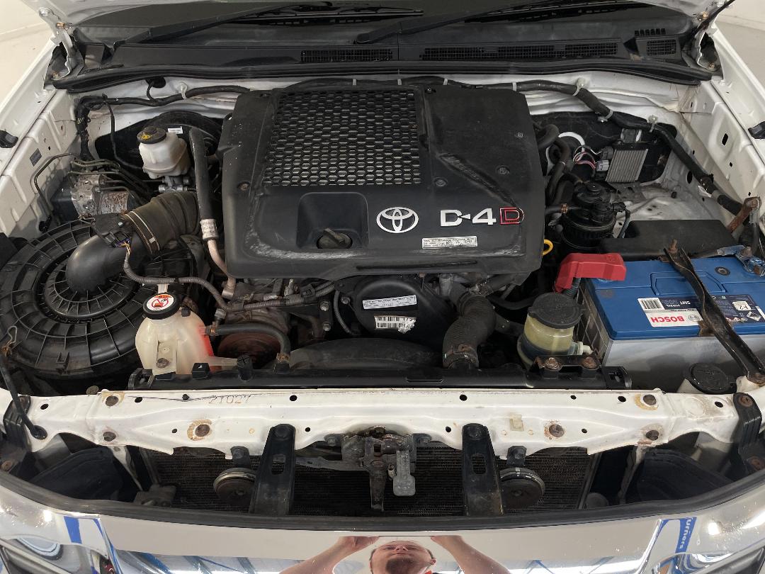 Photo '13' of Toyota Hilux