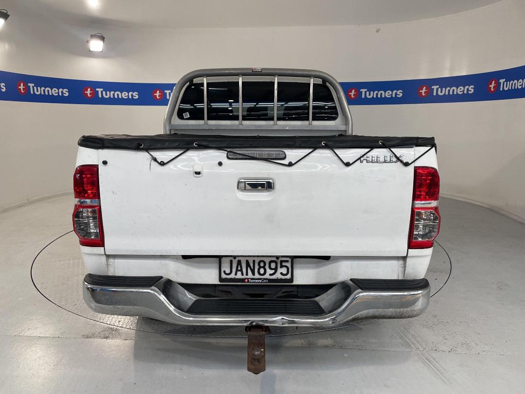 Photo '6' of Toyota Hilux