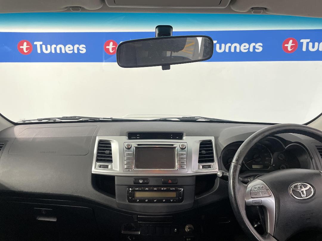 Photo '17' of Toyota Hilux