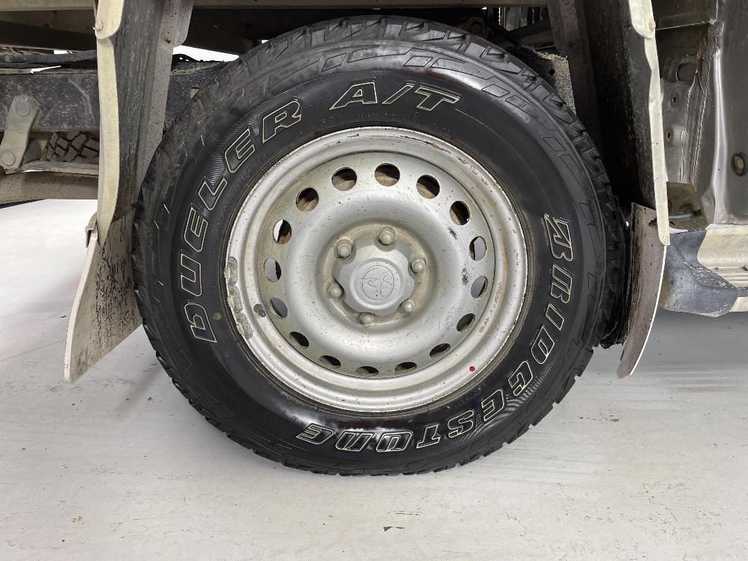 Photo '12' of Toyota Hilux Photo '12' of Toyota Hilux