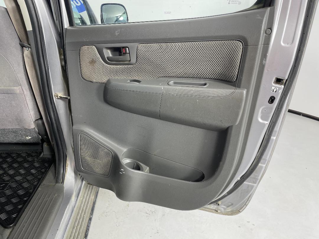 Photo '19' of Toyota Hilux Photo '19' of Toyota Hilux