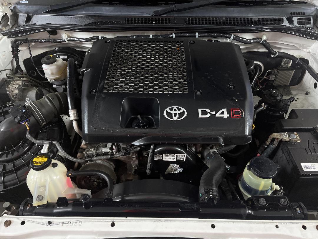 Photo '13' of Toyota Hilux