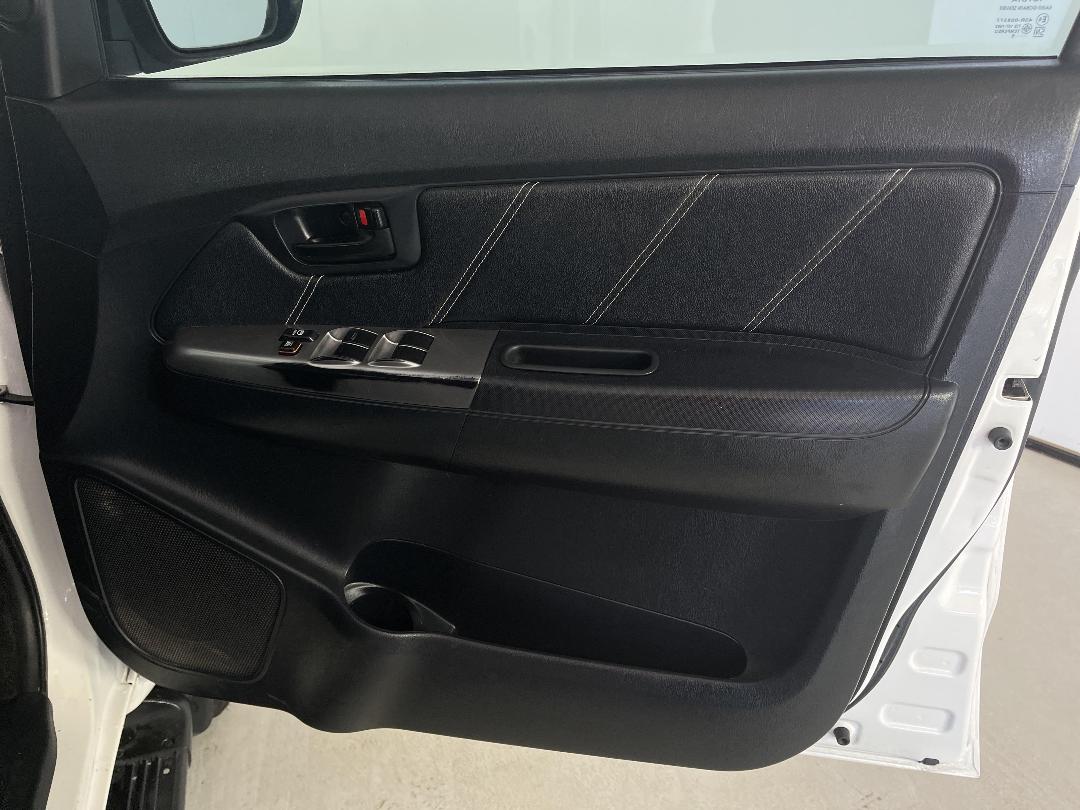 Photo '15' of Toyota Hilux