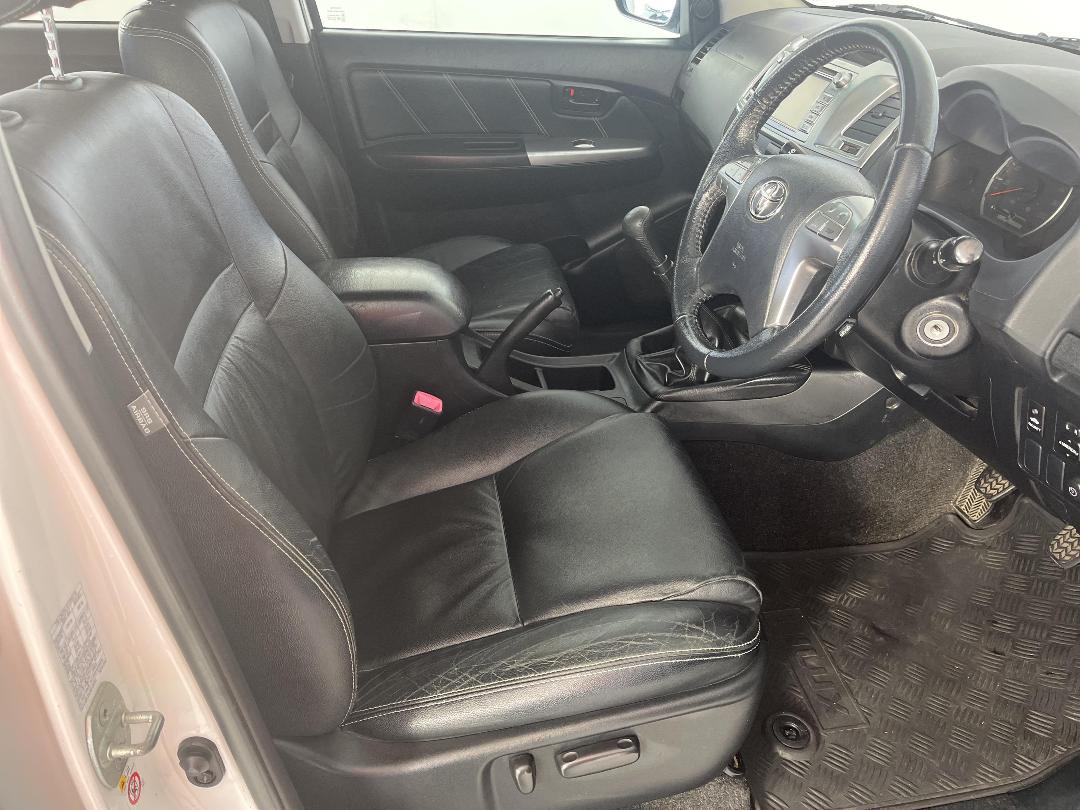 Photo '16' of Toyota Hilux