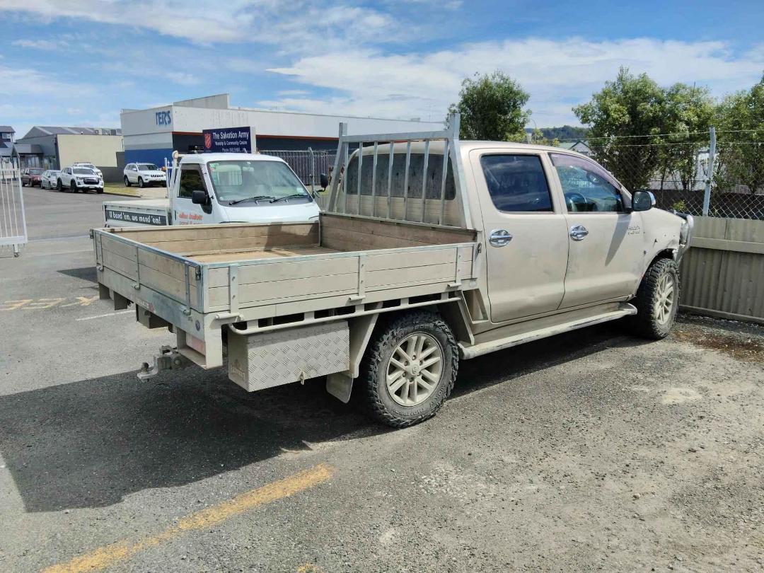 Photo '3' of Toyota Hilux SR5 TD DC Photo '3' of Toyota Hilux SR5 TD DC