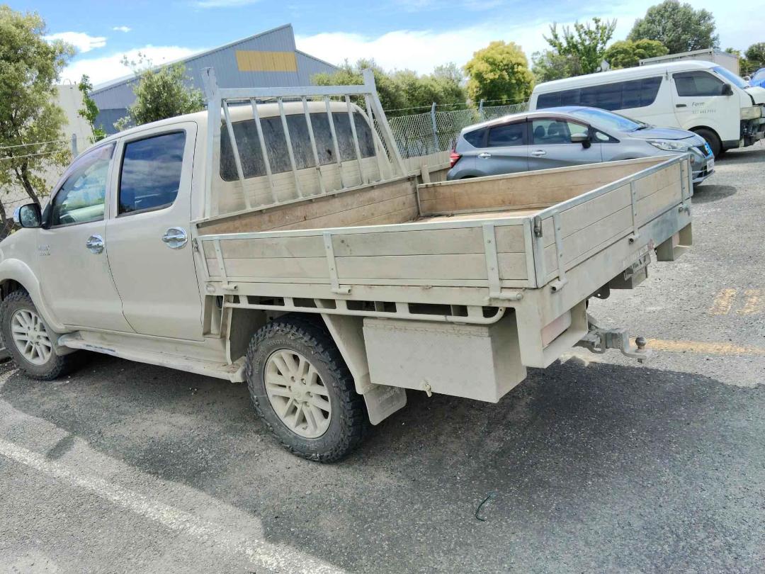 Photo '4' of Toyota Hilux SR5 TD DC Photo '4' of Toyota Hilux SR5 TD DC