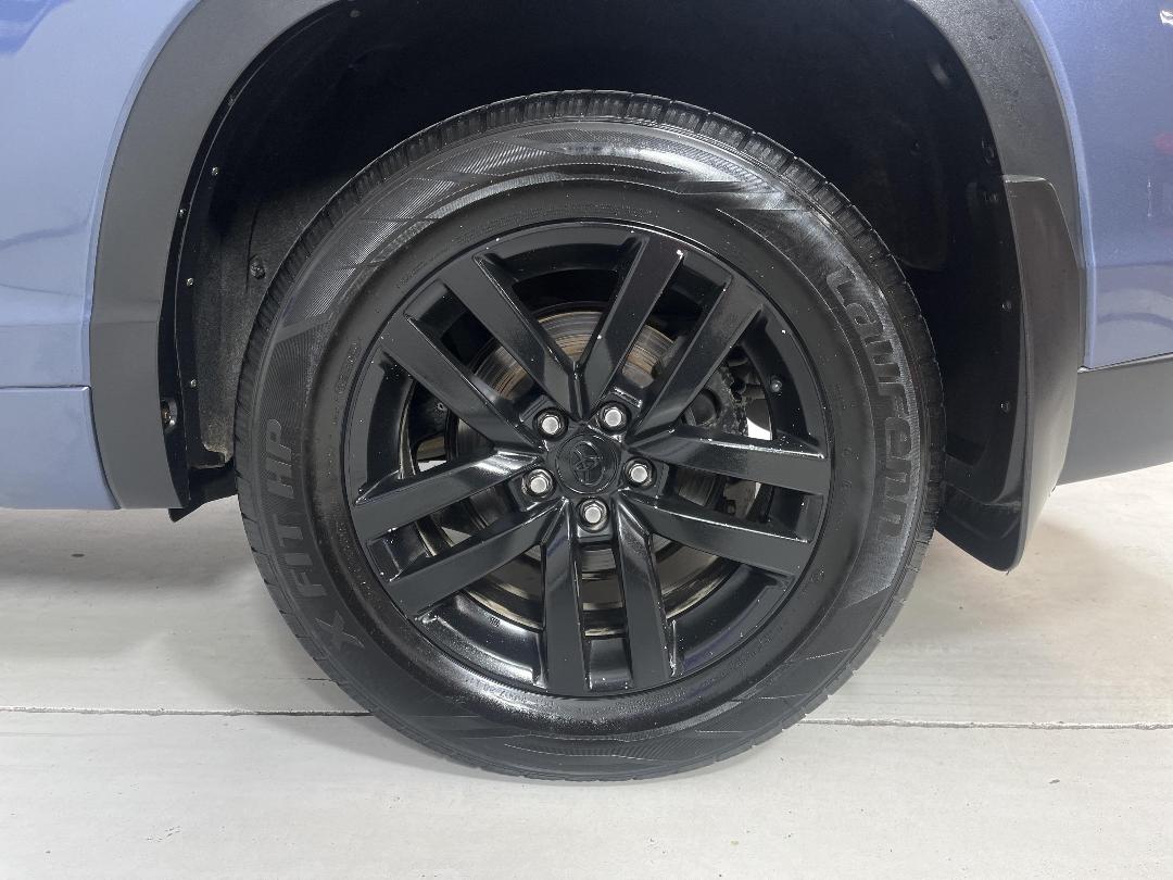 Photo '11' of Toyota Kluger