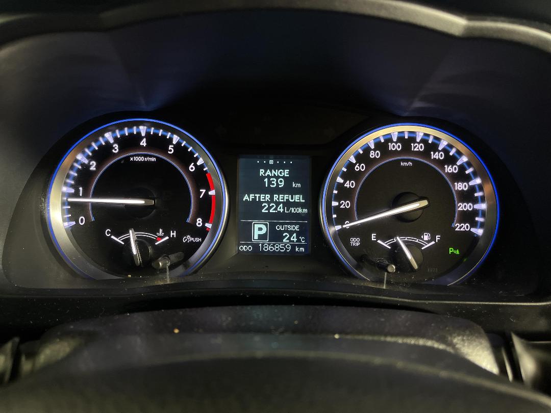 Photo '21' of Toyota Kluger