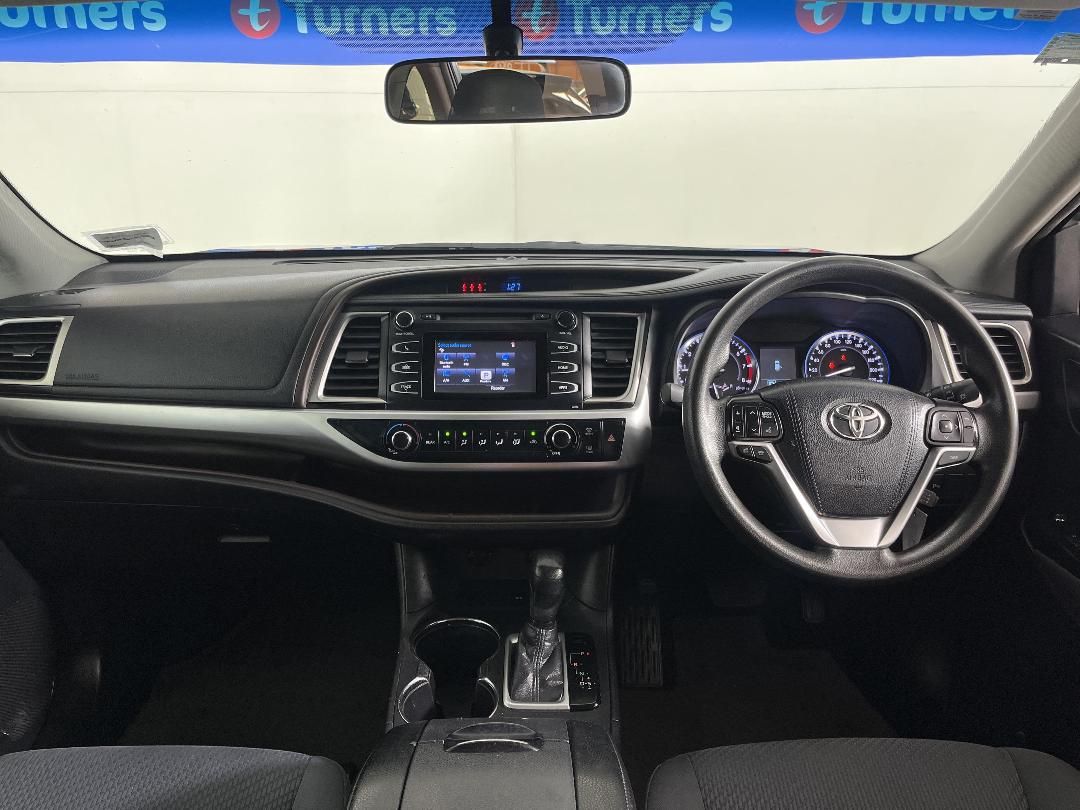 Photo '17' of Toyota Kluger