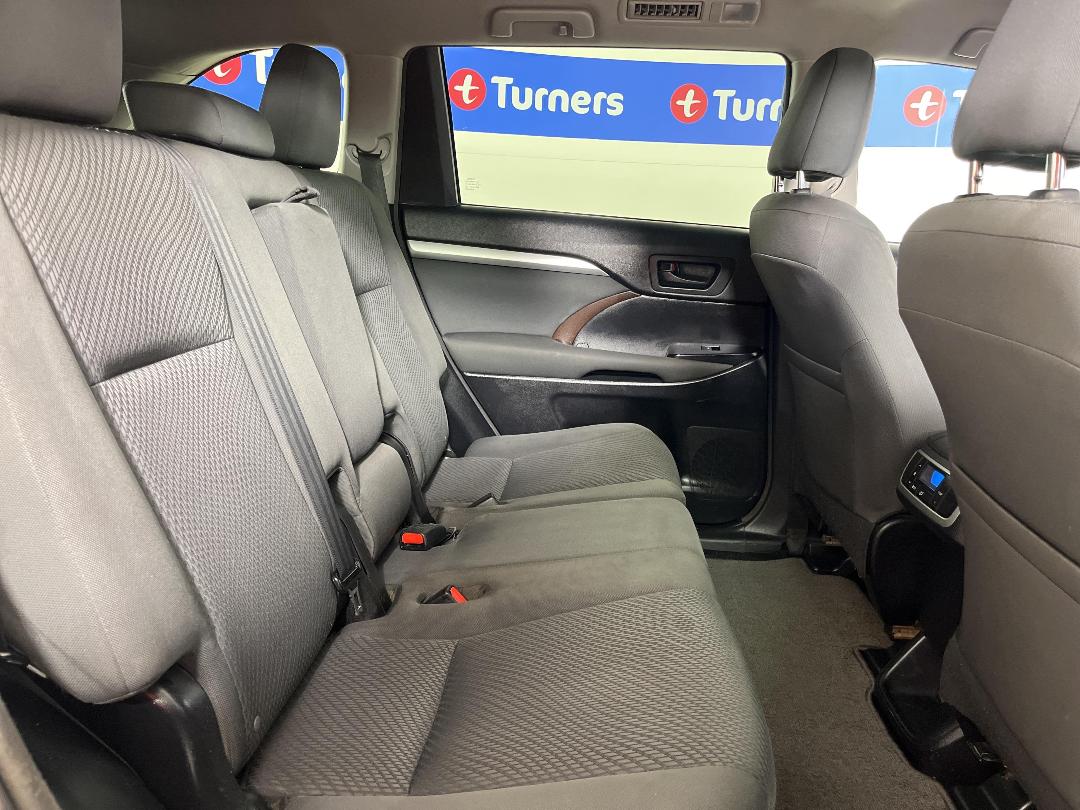 Photo '20' of Toyota Kluger