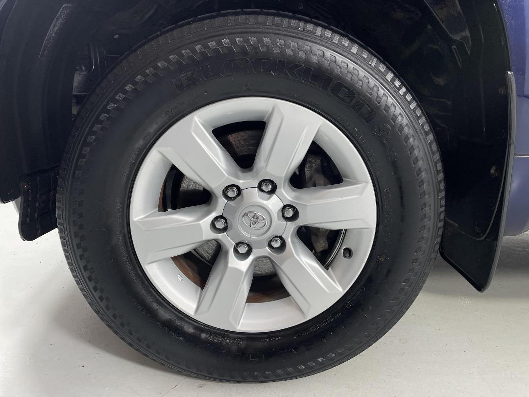 Photo '10' of Toyota Landcruiser Prado Photo '10' of Toyota Landcruiser Prado