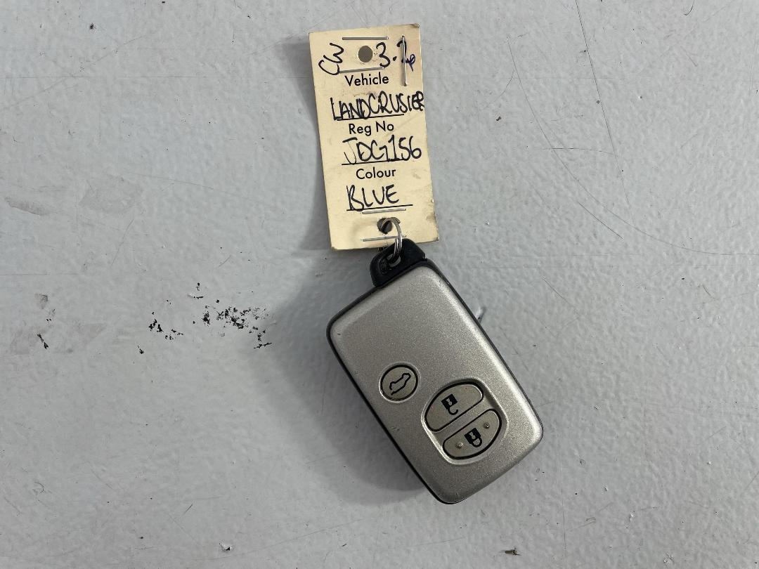 Photo '22' of Toyota Landcruiser Prado Photo '22' of Toyota Landcruiser Prado