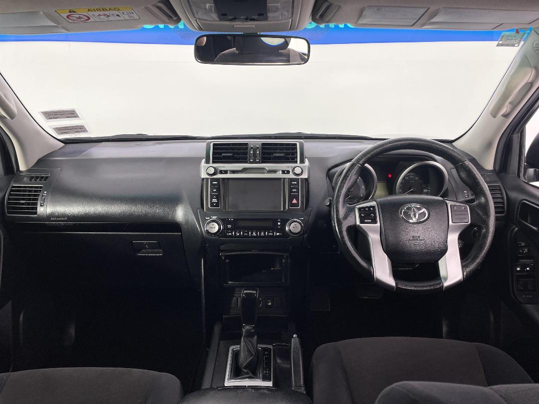 Photo '17' of Toyota Landcruiser Prado Photo '17' of Toyota Landcruiser Prado