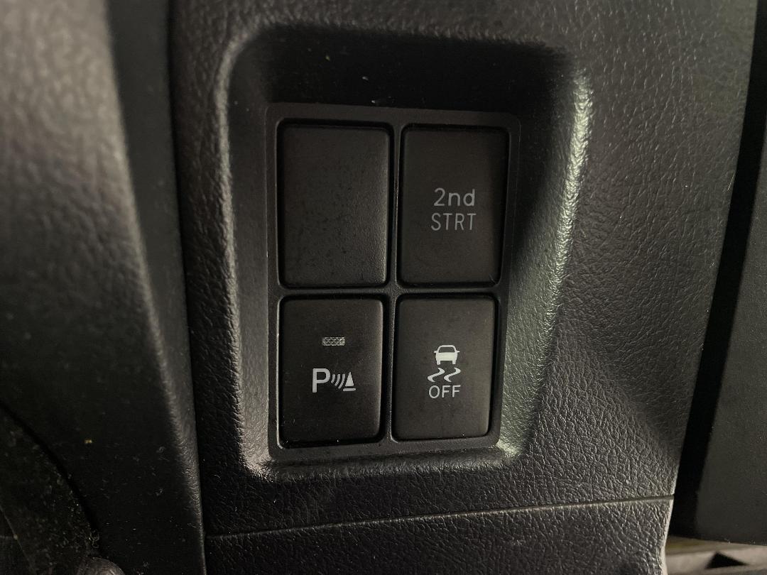 Photo '28' of Toyota Landcruiser Prado Photo '28' of Toyota Landcruiser Prado