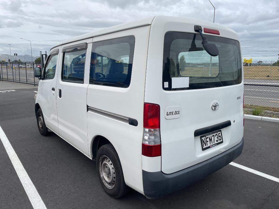 Photo '4' of Toyota Liteace Photo '4' of Toyota Liteace