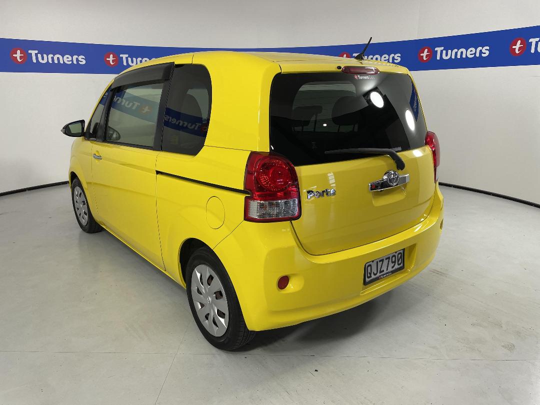 Photo '5' of Toyota Porte