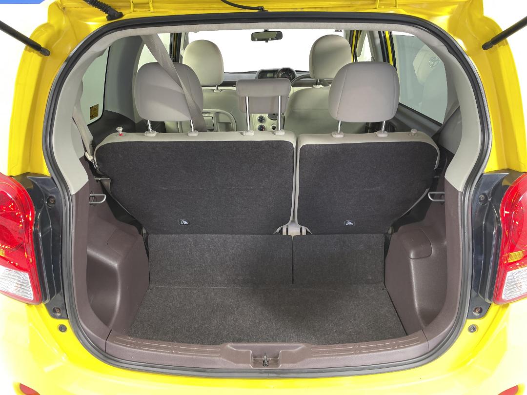 Photo '14' of Toyota Porte