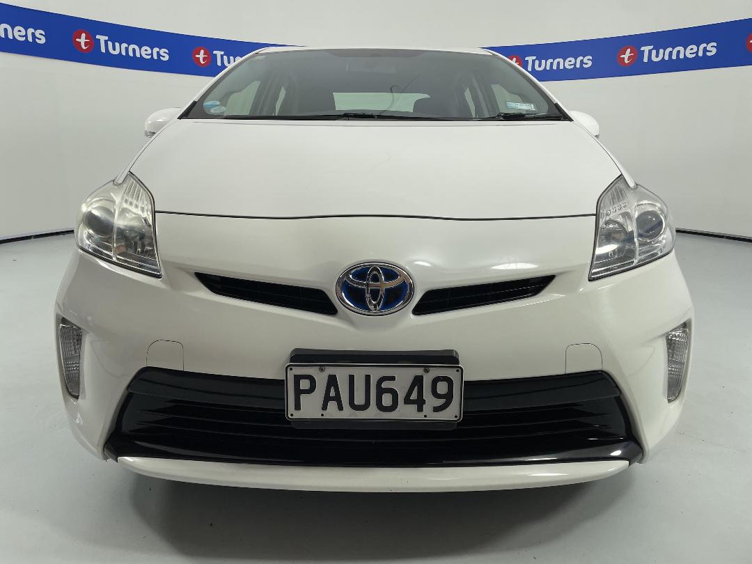Photo '2' of Toyota Prius Photo '2' of Toyota Prius