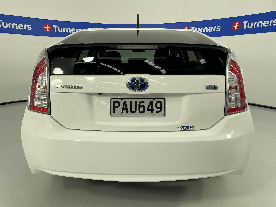 Photo '6' of Toyota Prius Photo '6' of Toyota Prius