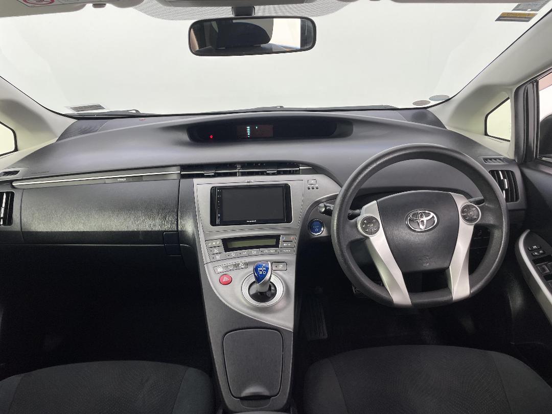 Photo '17' of Toyota Prius Photo '17' of Toyota Prius