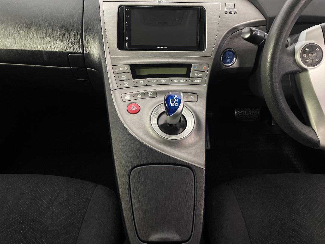 Photo '18' of Toyota Prius Photo '18' of Toyota Prius