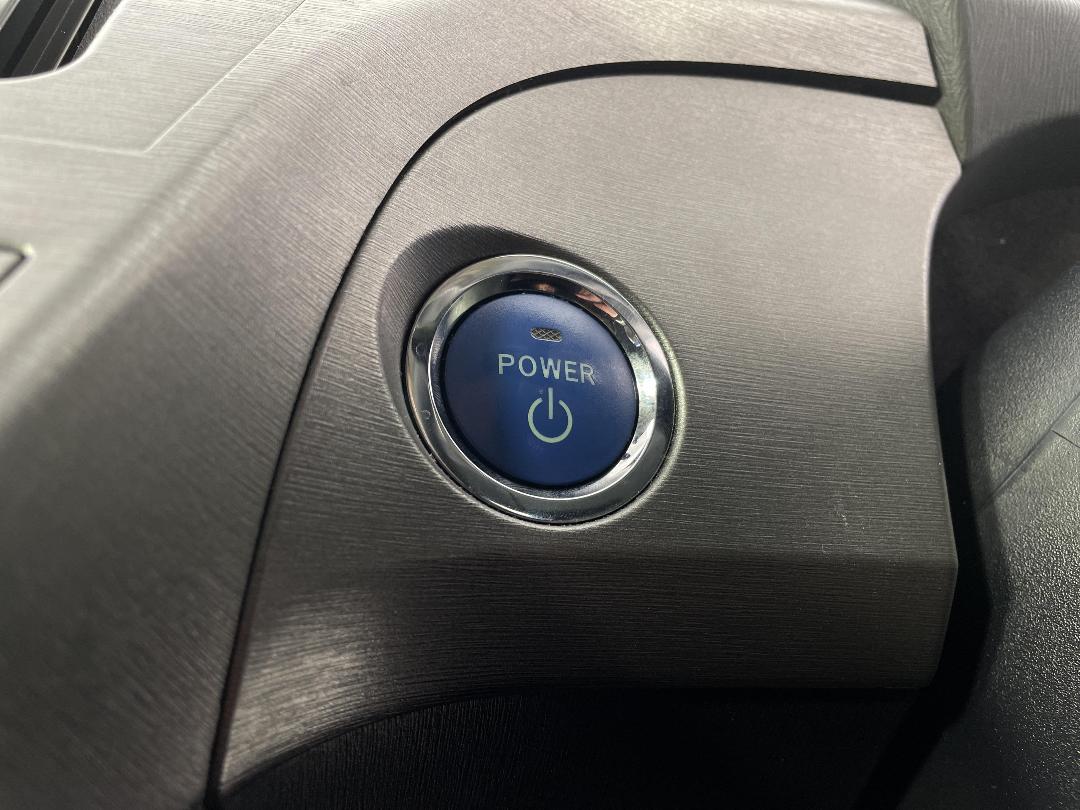 Photo '25' of Toyota Prius Photo '25' of Toyota Prius