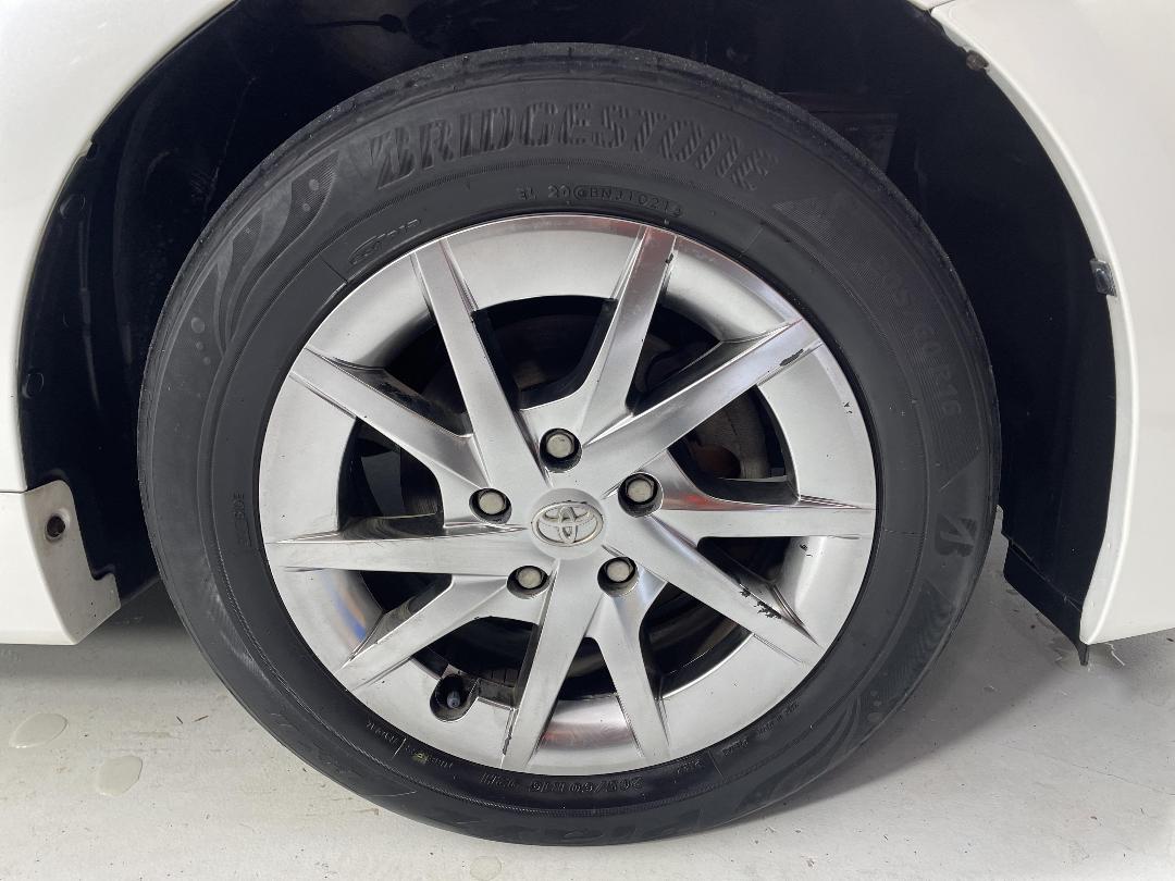 Photo '9' of Toyota Prius Photo '9' of Toyota Prius