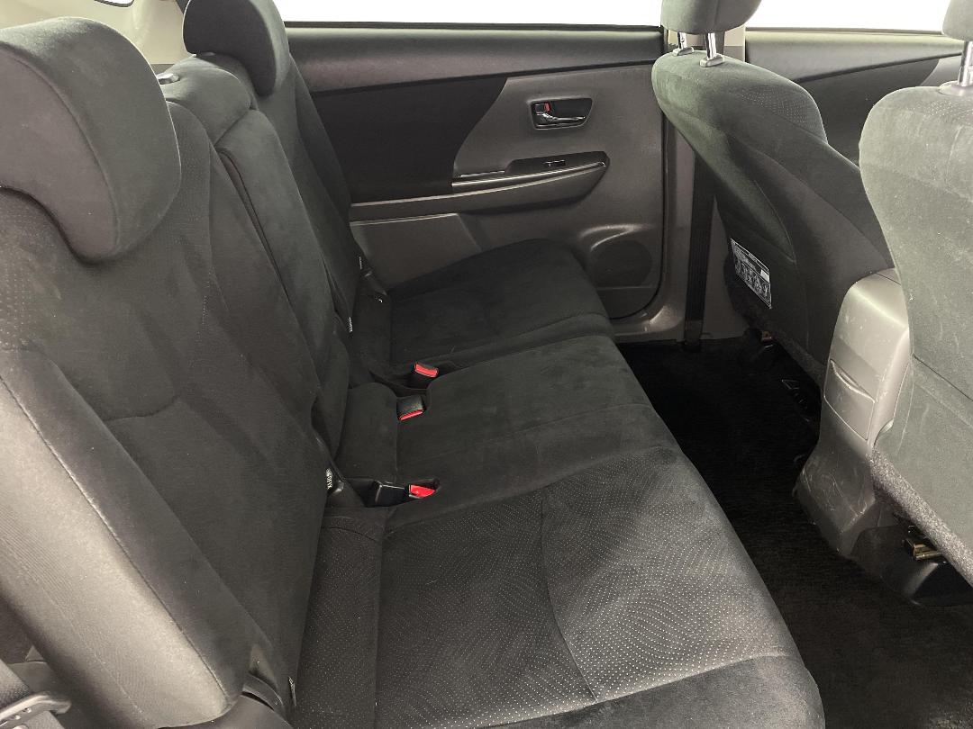 Photo '20' of Toyota Prius Photo '20' of Toyota Prius