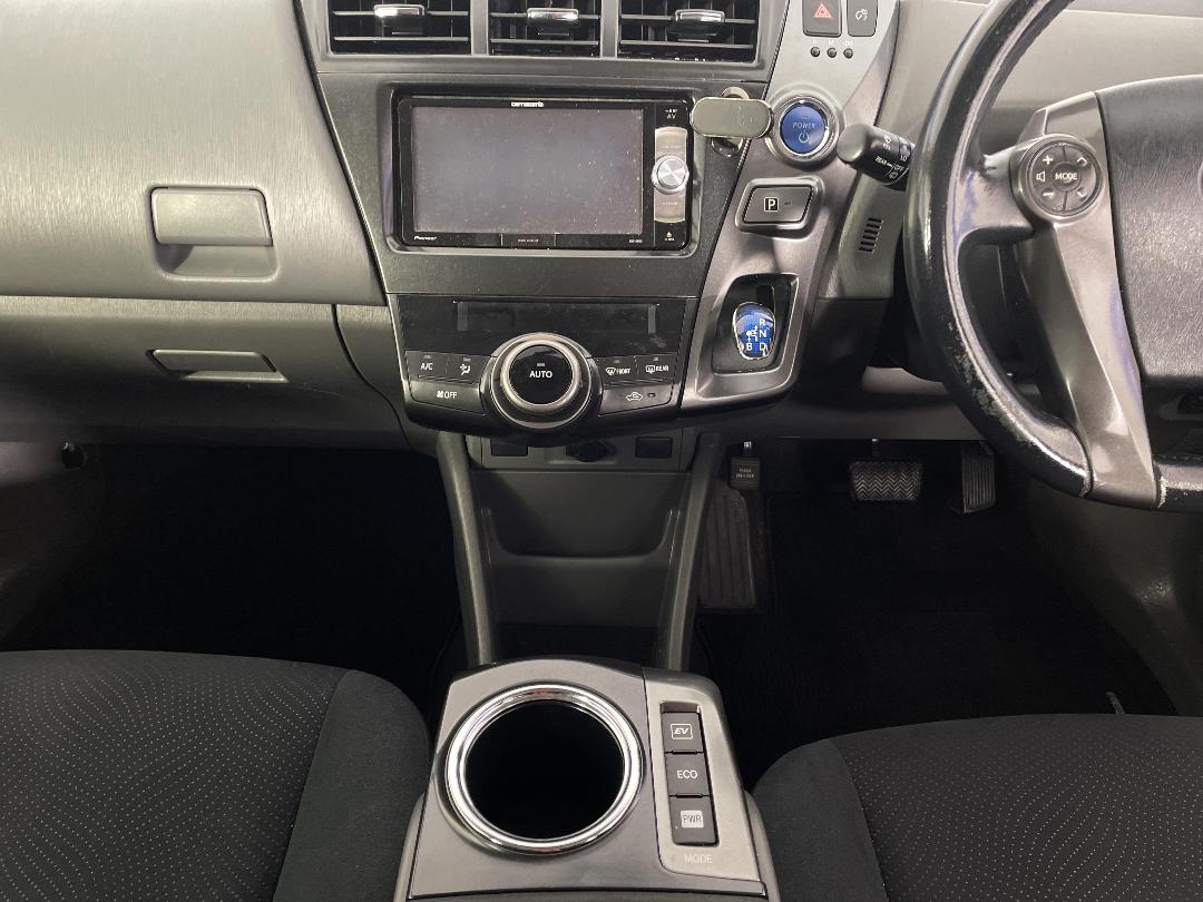 Photo '18' of Toyota Prius Photo '18' of Toyota Prius