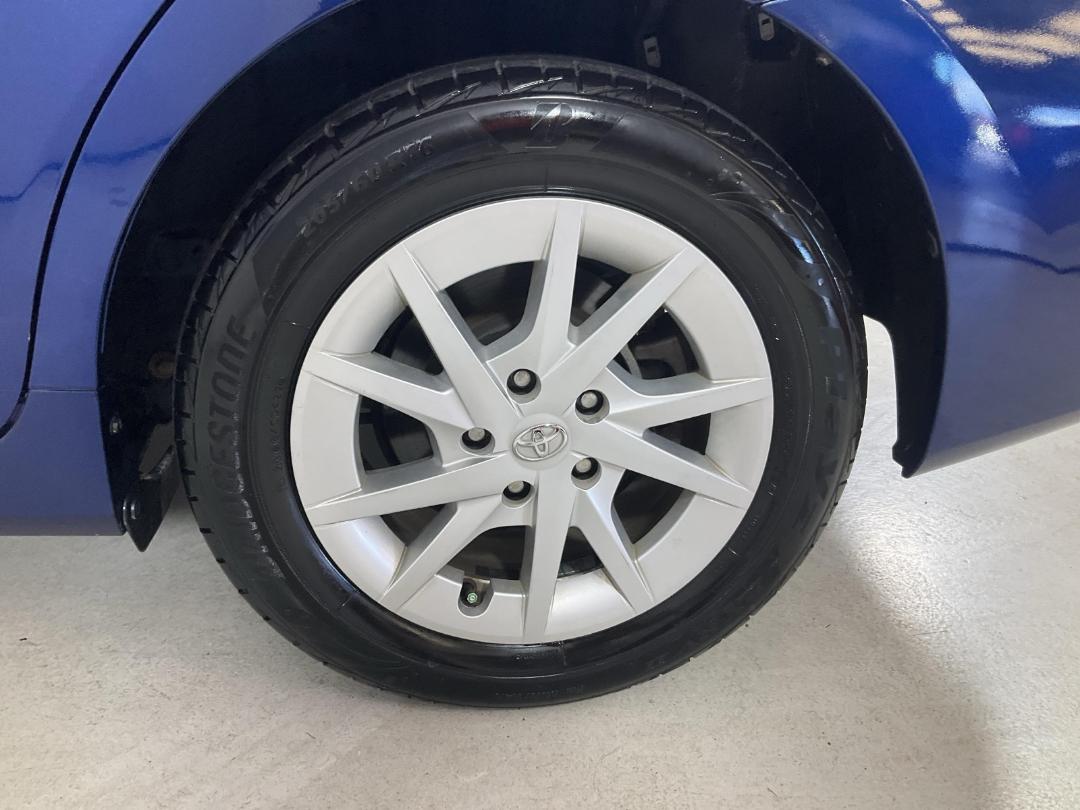 Photo '11' of Toyota Prius Photo '11' of Toyota Prius