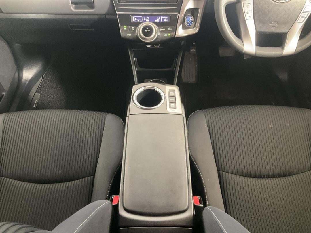 Photo '18' of Toyota Prius Photo '18' of Toyota Prius